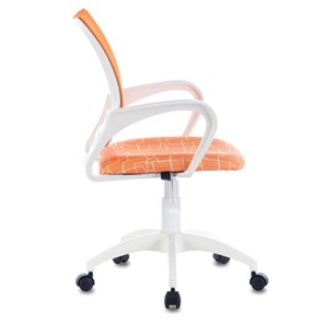 Кресло офисное Brabix Fly MG-396W (с подлокотниками, пластик белый, сетка, оранжевое с рисунком "Giraffe") 532402 в Саранске - предосмотр 3